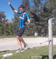 Slackline tratan l'ora de ginastiga